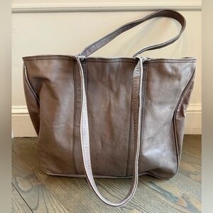 ❗️SOLD ❗️Vintage L.L.Bean Brown Leather Tote Bag Large Shoulder Bag Minimalist